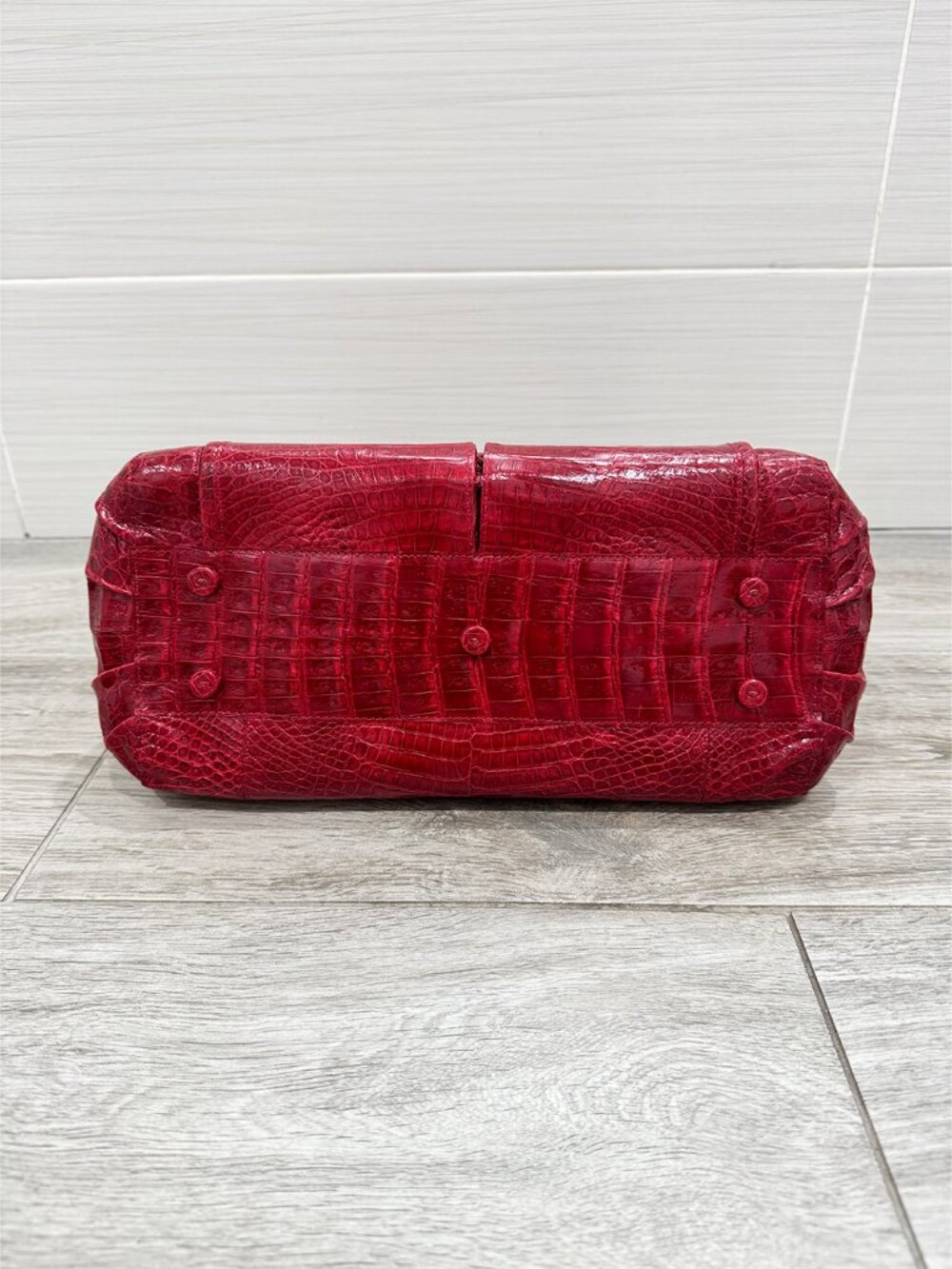 Like New Nancy Gonzalez Linda Medium Red Croc Satchel Top Handle Bag - Picture 5 of 15